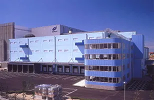 福岡物流サービスセンター(グリーン経営認証取得工場)